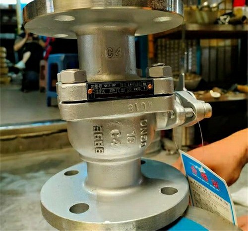 �ք�C4����y