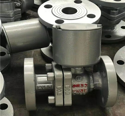 ���I���y