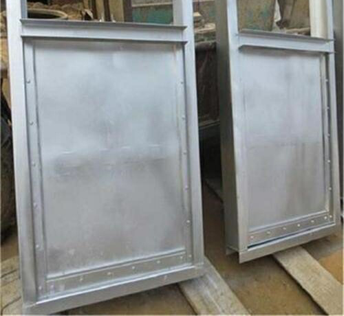 ���P����T